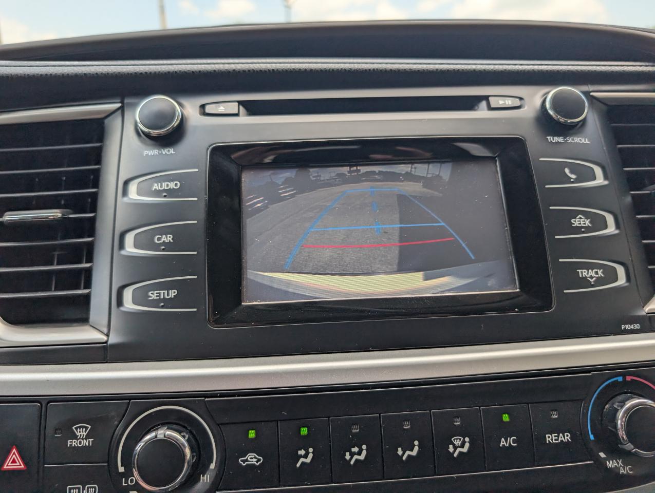 Toyota Highlander LE 2014