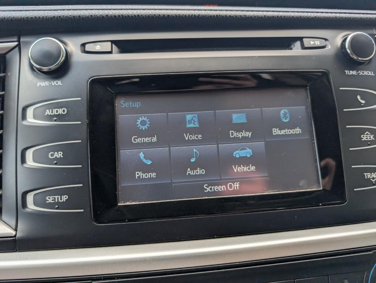 Toyota Highlander LE 2014