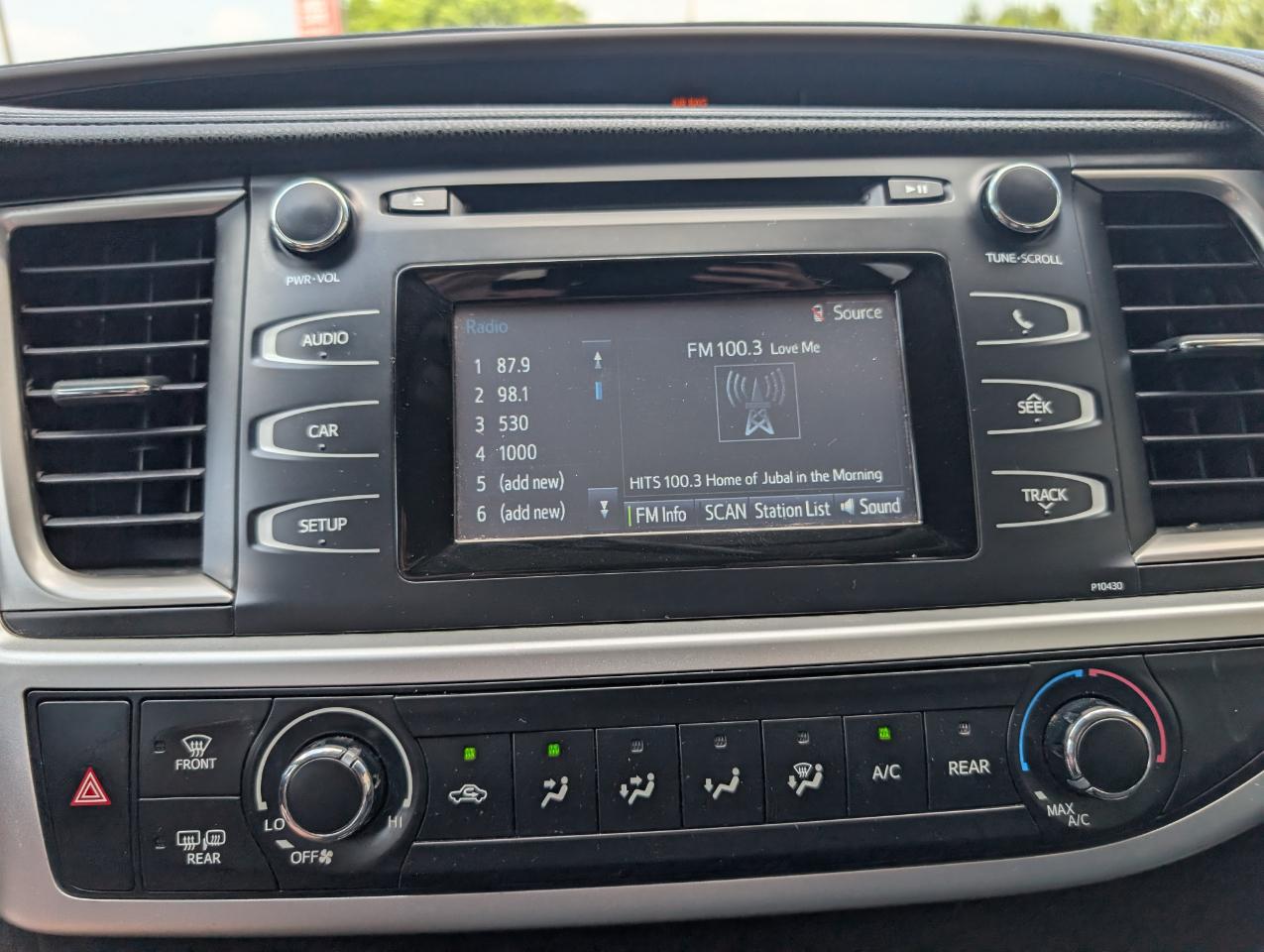 Toyota Highlander LE 2014