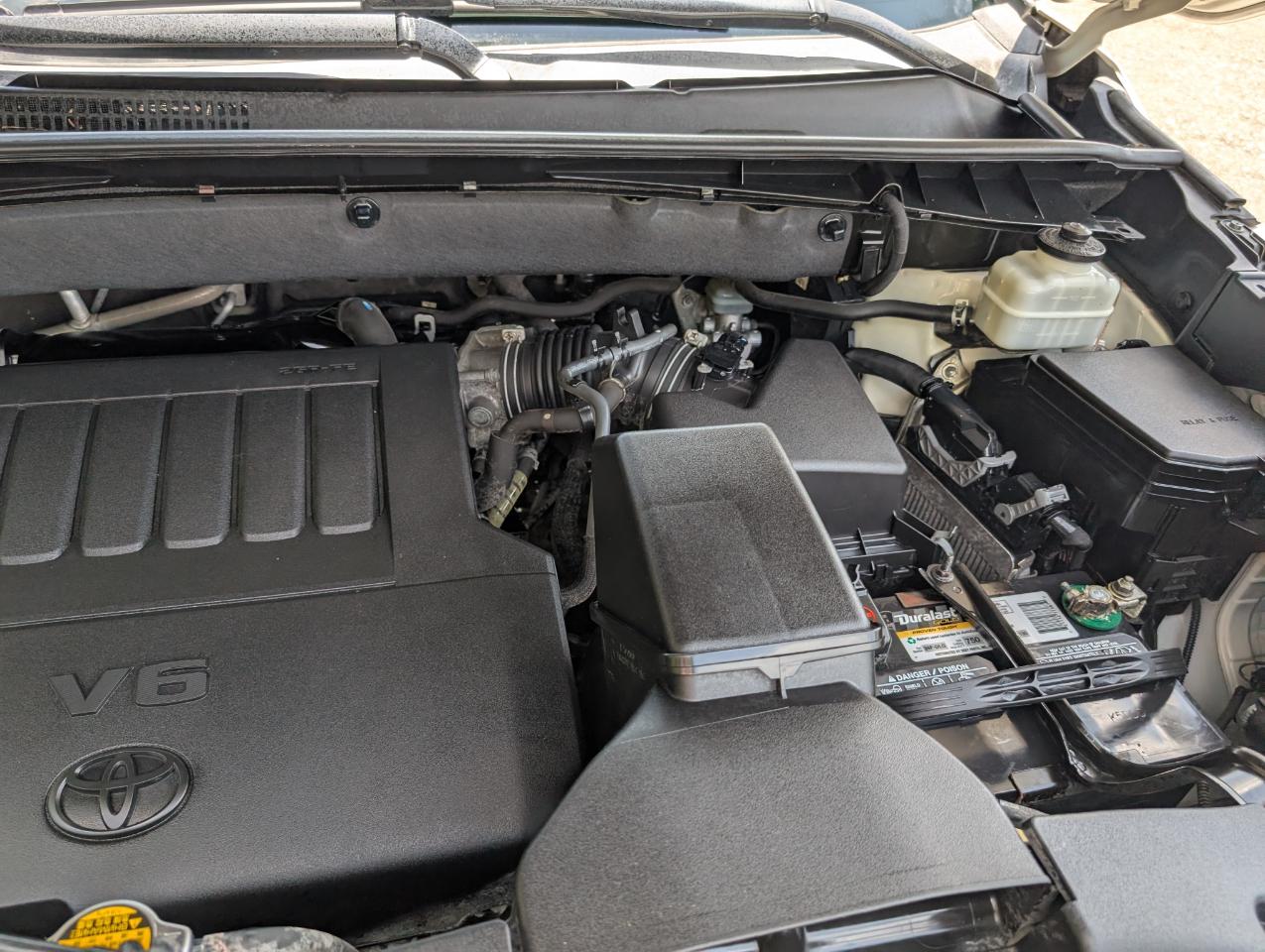 Toyota Highlander LE 2014