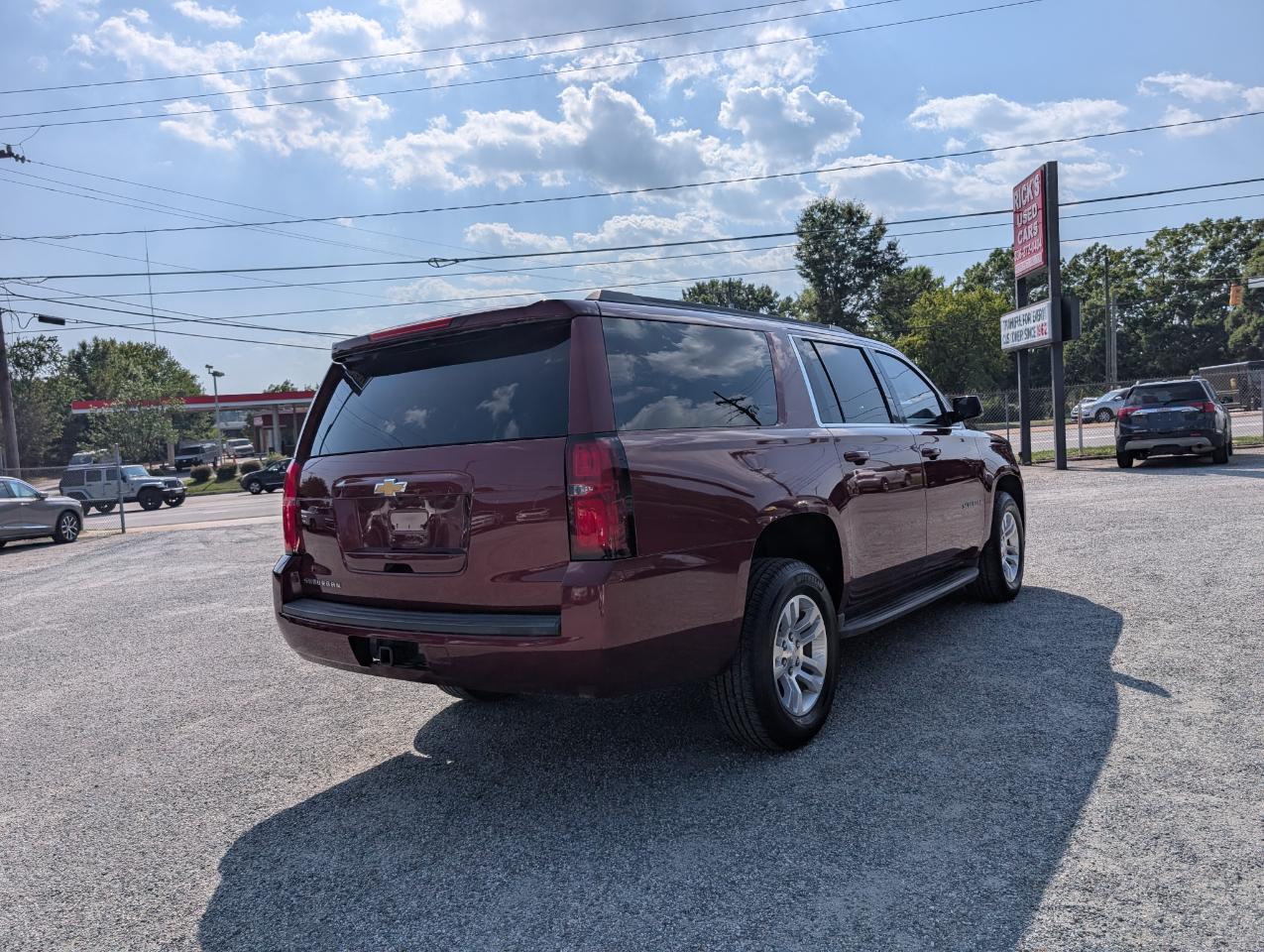 Chevrolet Suburban LS 2018