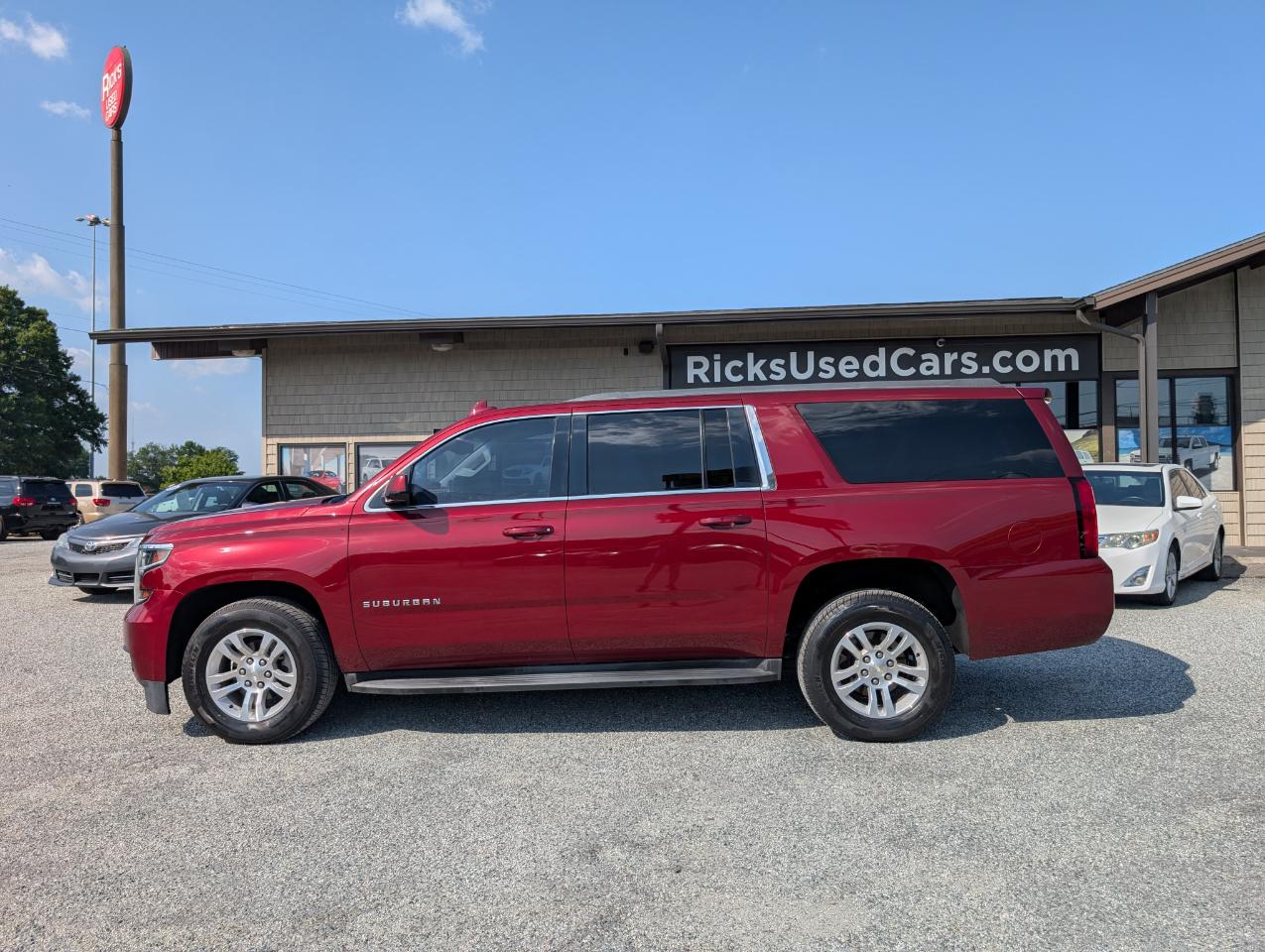 Chevrolet Suburban LS 2018