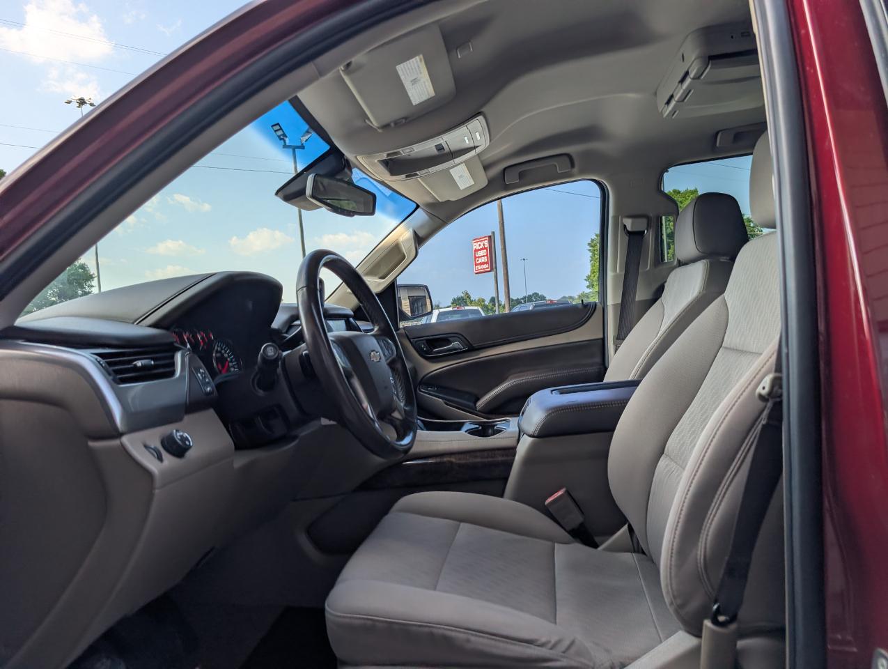 Chevrolet Suburban LS 2018