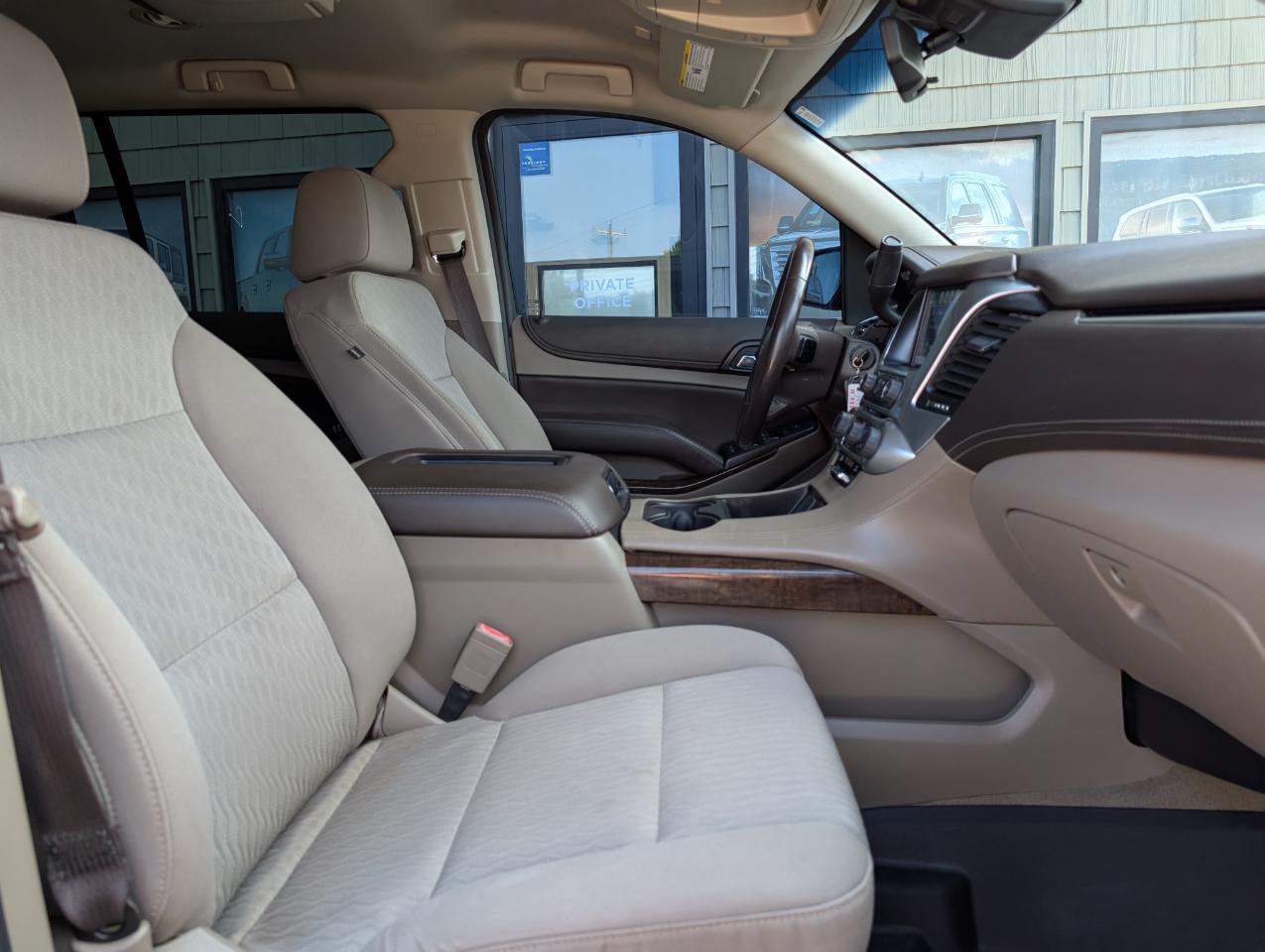 Chevrolet Suburban LS 2018