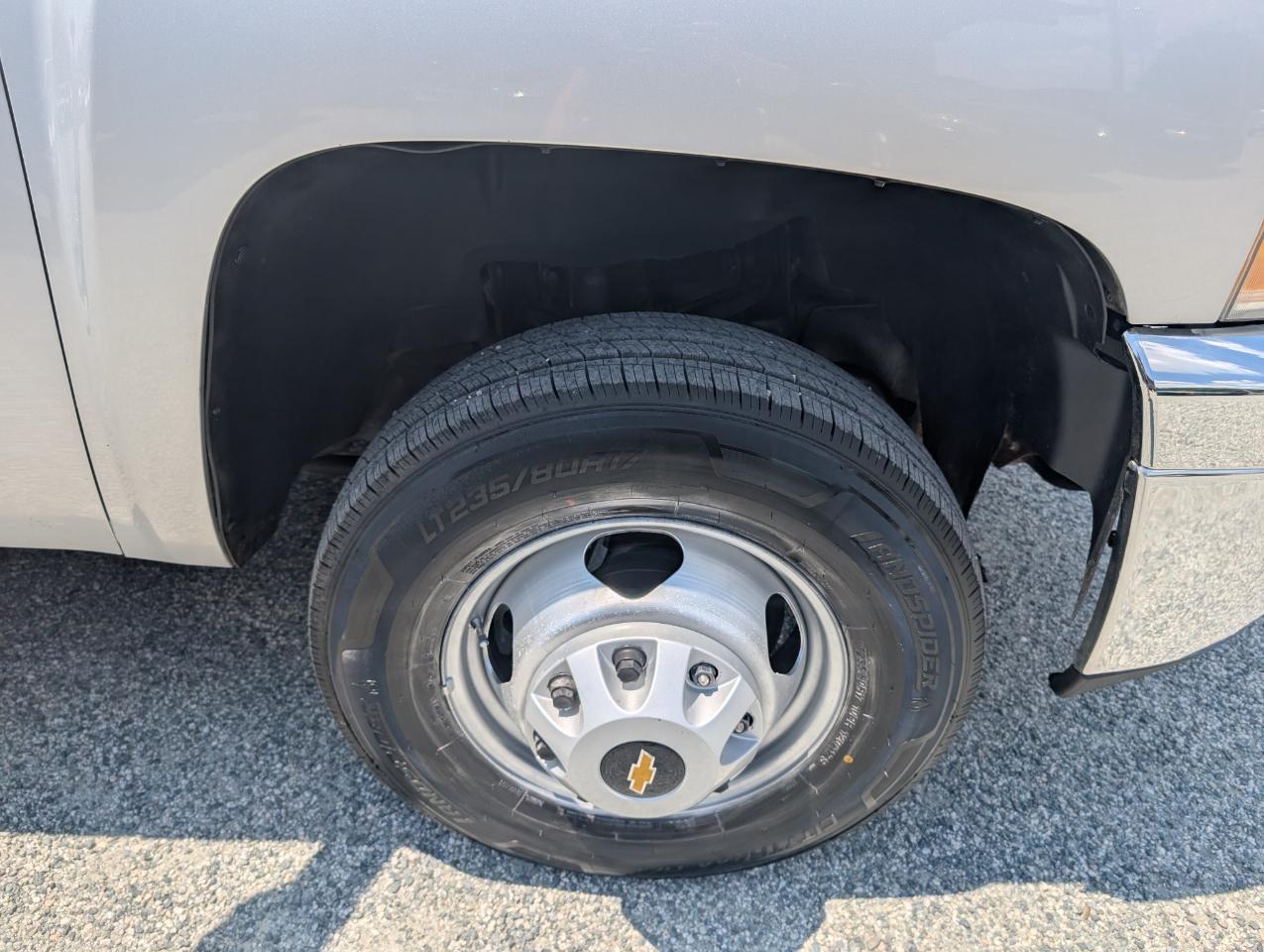Chevrolet Silverado 3500HD Work Truck Crew Cab 4WD 2013