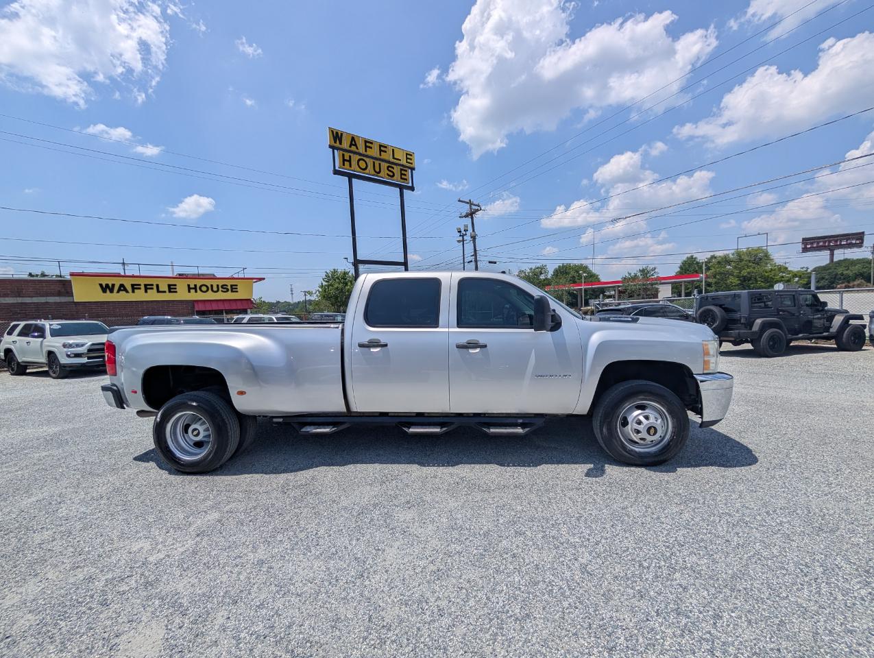 Chevrolet Silverado 3500HD Work Truck Crew Cab 4WD 2013
