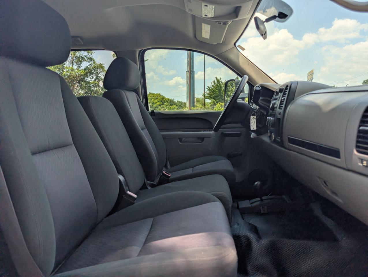 Chevrolet Silverado 3500HD Work Truck Crew Cab 4WD 2013