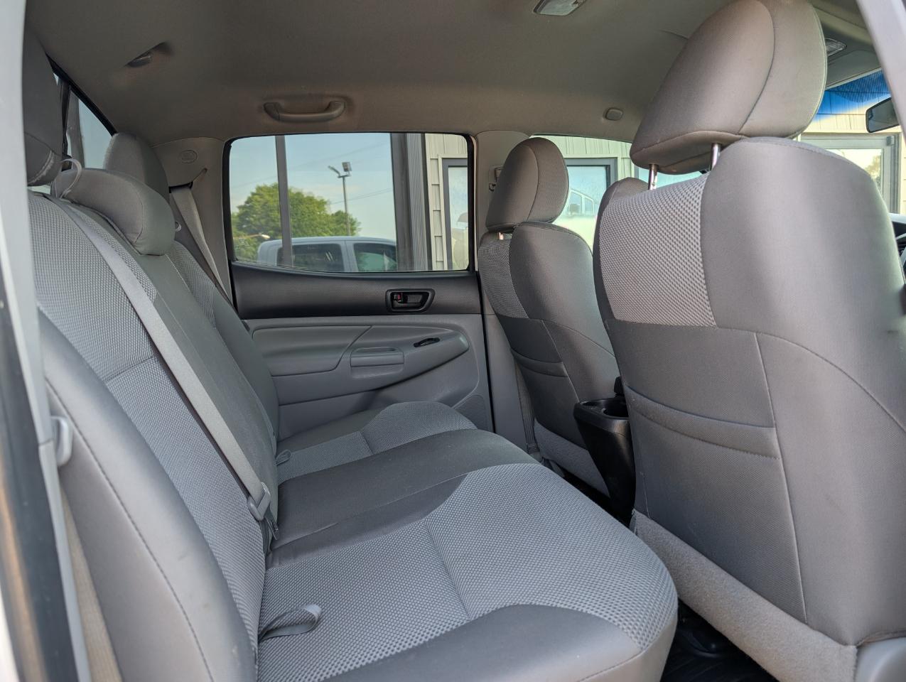 Toyota Tacoma Double Cab 4WD 2015