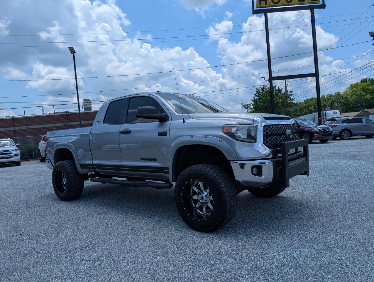 Toyota Tundra 4WD  2019