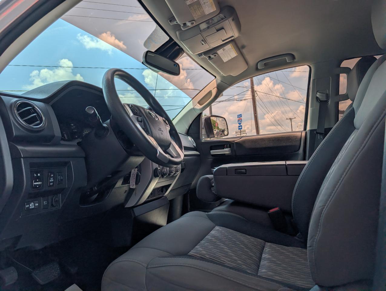 Toyota Tundra 4WD  2019