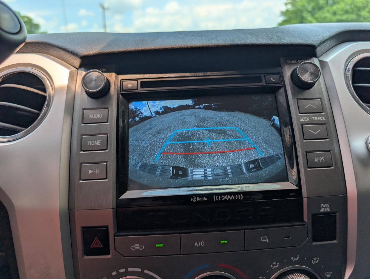 Toyota Tundra 4WD  2019