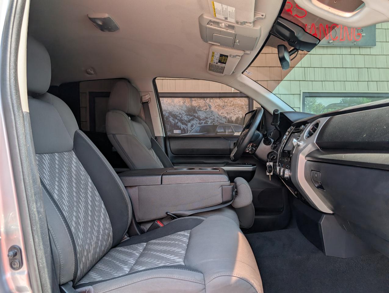 Toyota Tundra 4WD  2019