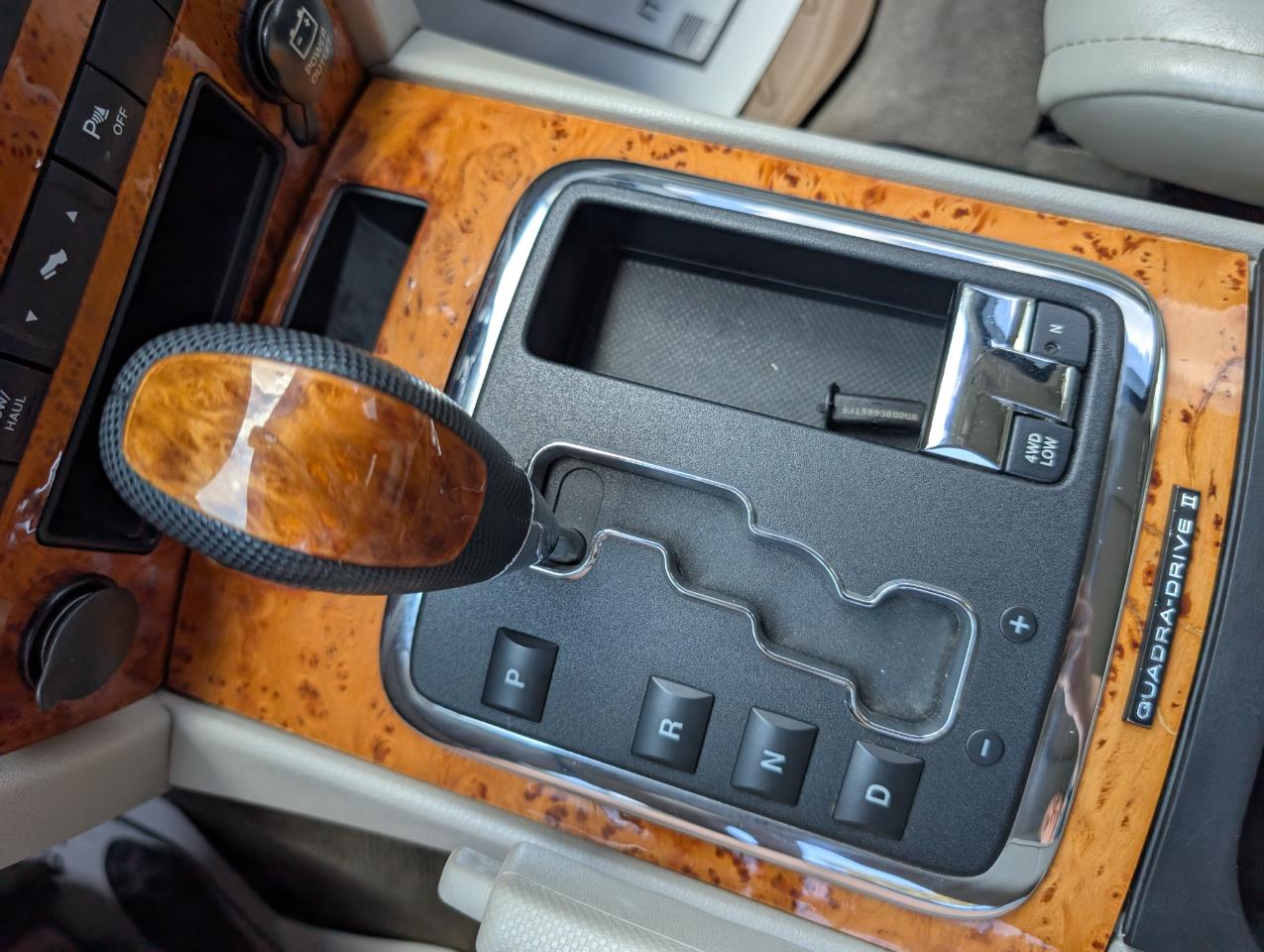 Jeep Grand Cherokee Overland 4WD 2006