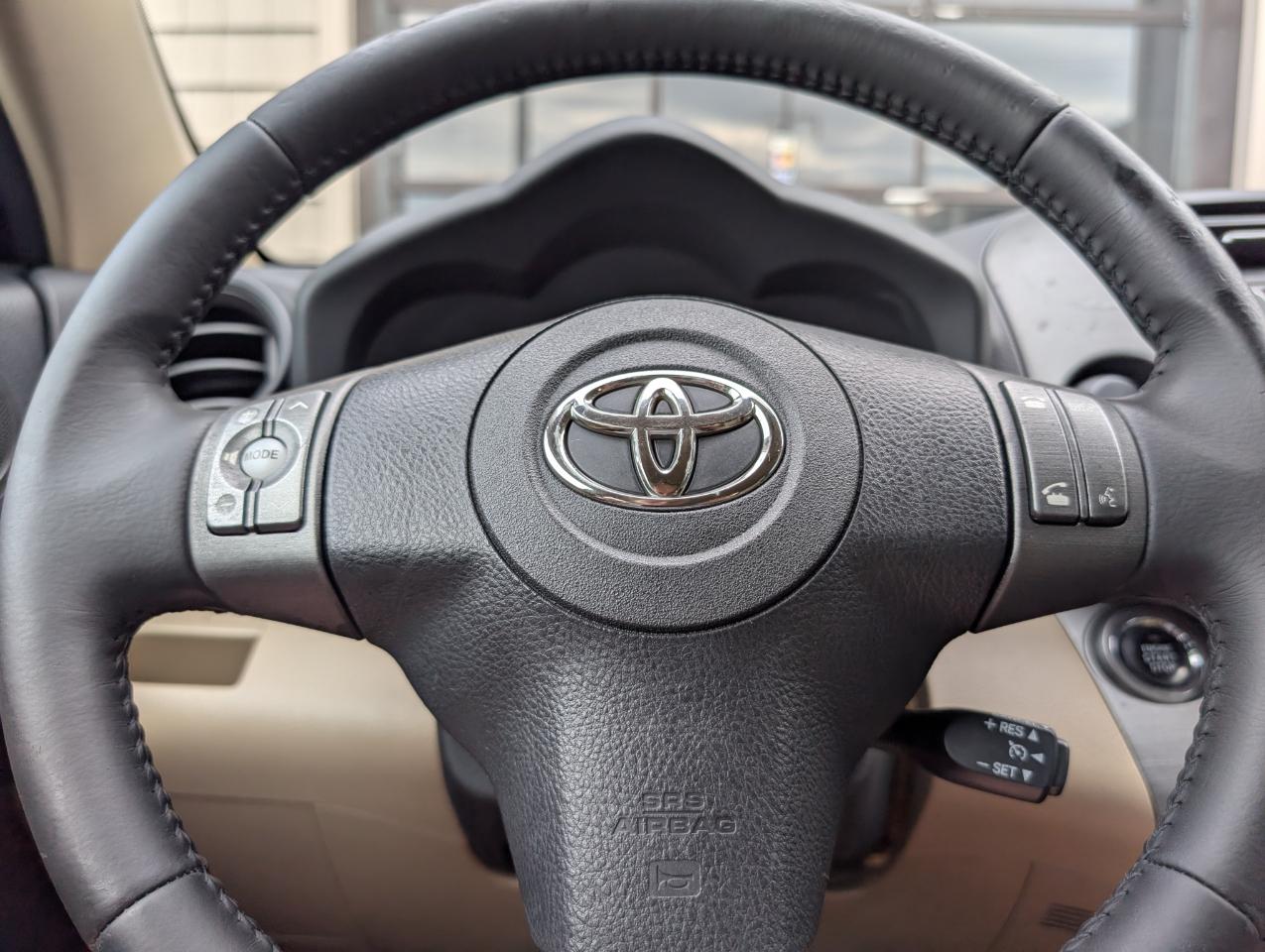 Toyota RAV4 Limited 2011