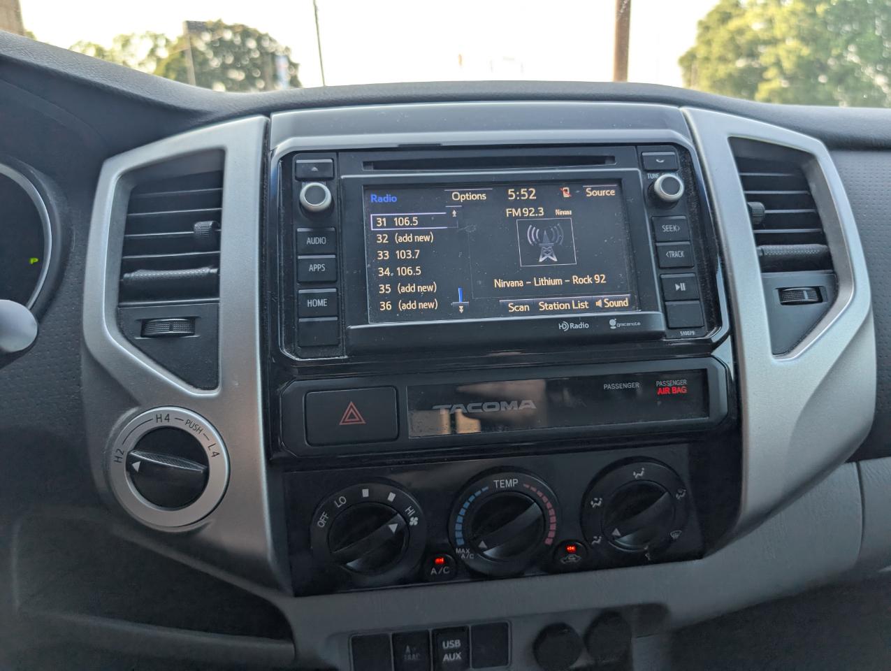 Toyota Tacoma Double Cab V6 4WD 2015