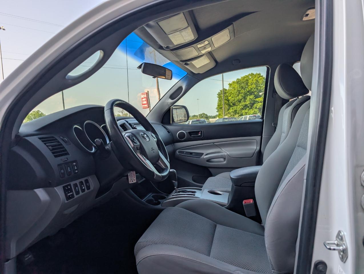 Toyota Tacoma Double Cab V6 4WD 2015