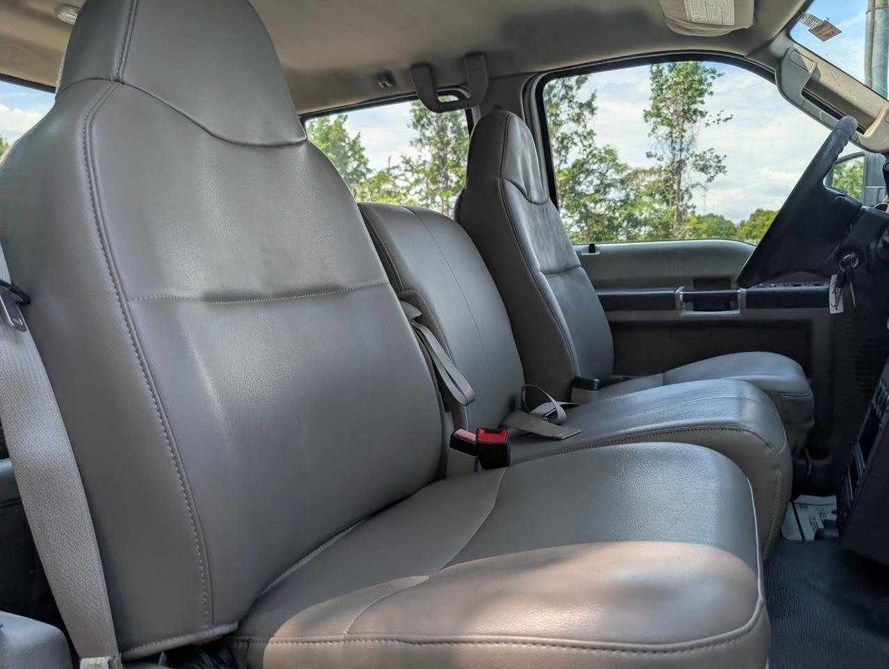 Ford Super Duty F-350 SRW  2008