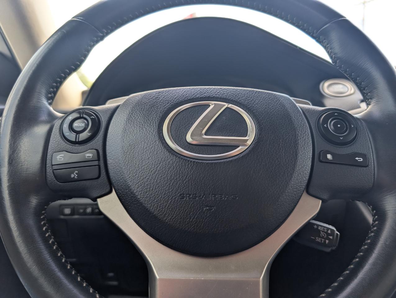 Lexus IS 250  2014