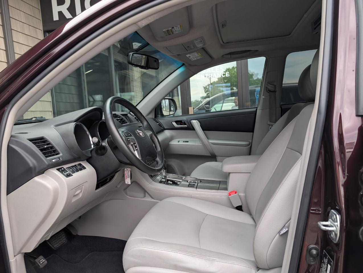 Toyota Highlander  2012