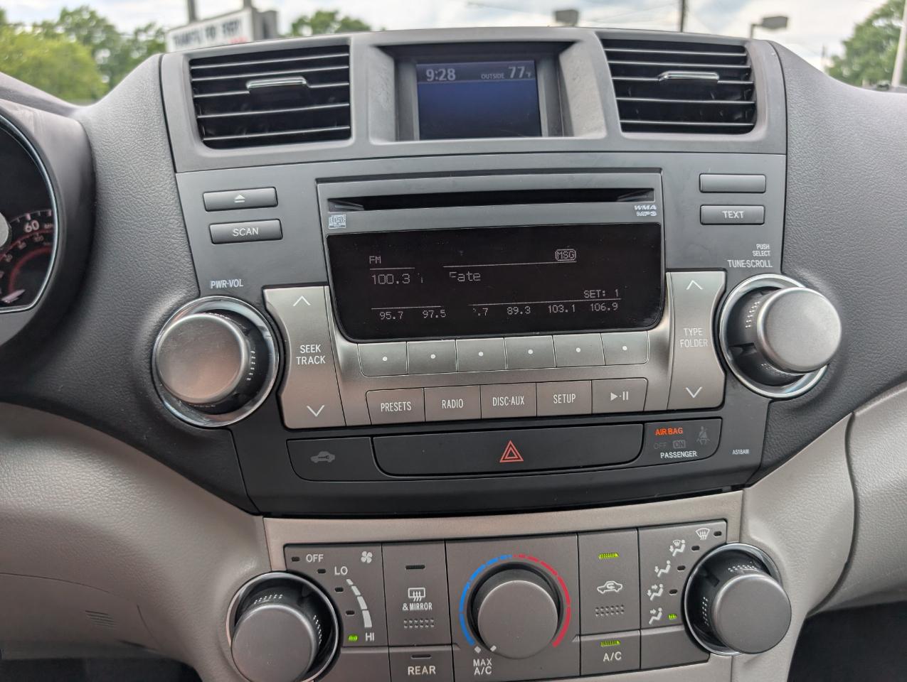 Toyota Highlander  2012