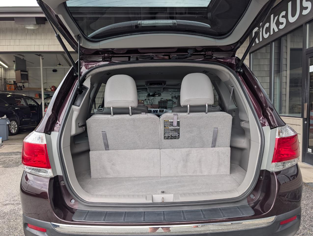 Toyota Highlander  2012