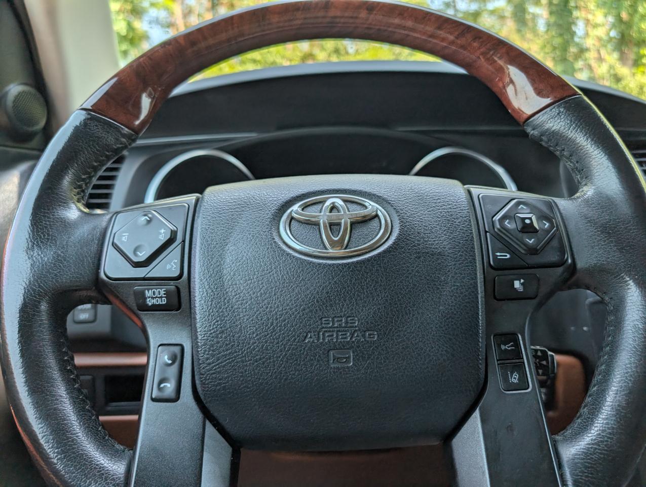 Toyota Sequoia Platinum 4WD 2019