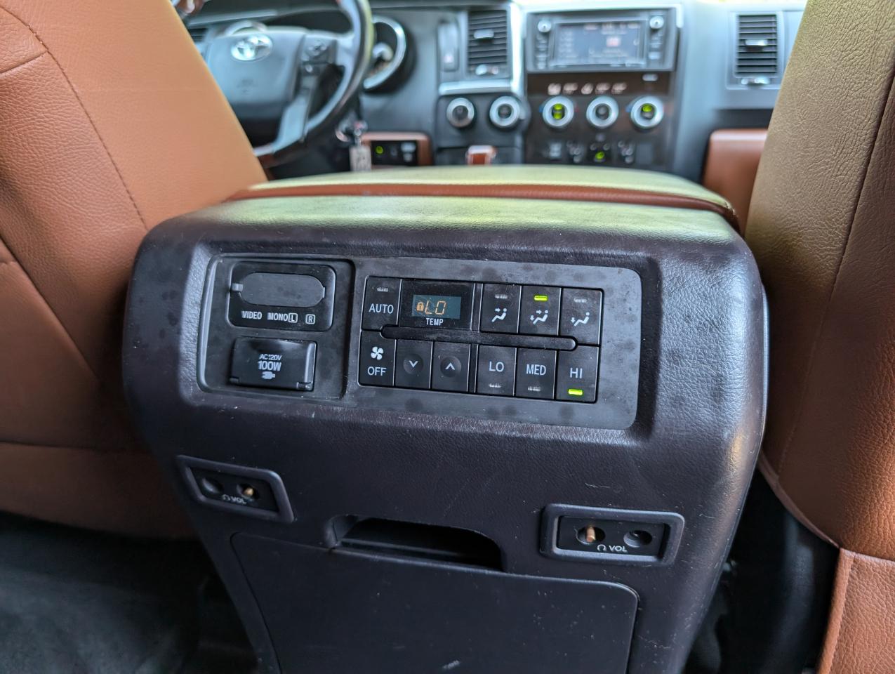 Toyota Sequoia Platinum 4WD 2019