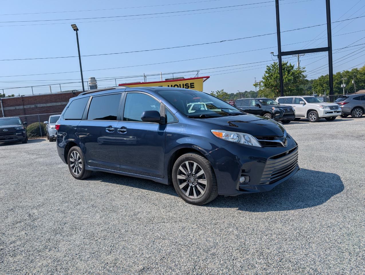 Toyota Sienna XLE AWD 2020