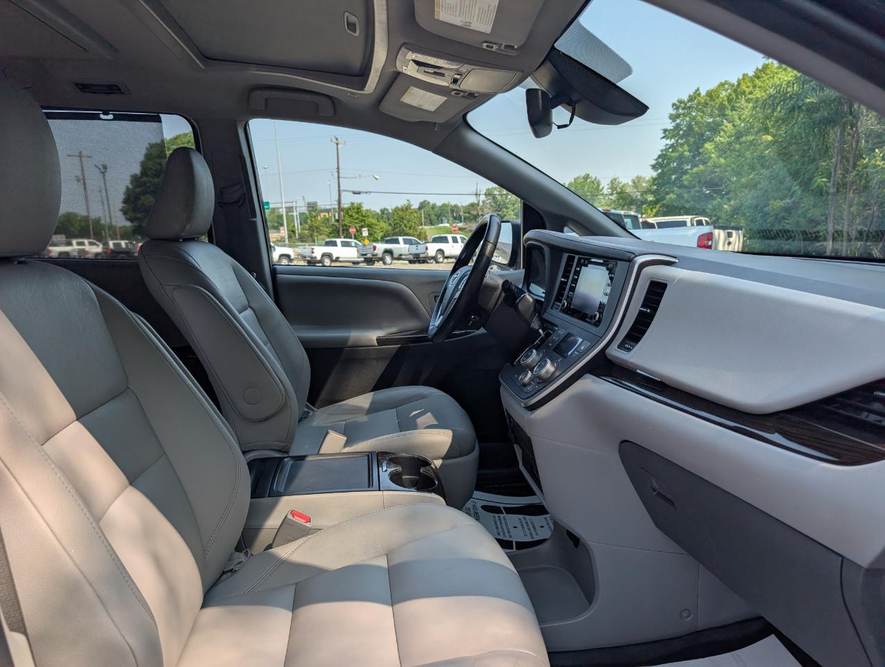 Toyota Sienna XLE AWD 2020