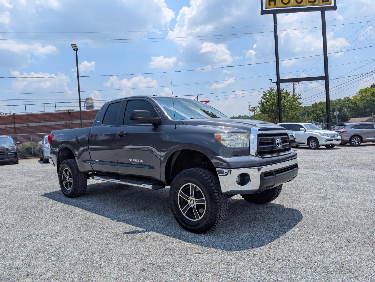 Toyota Tundra  2012