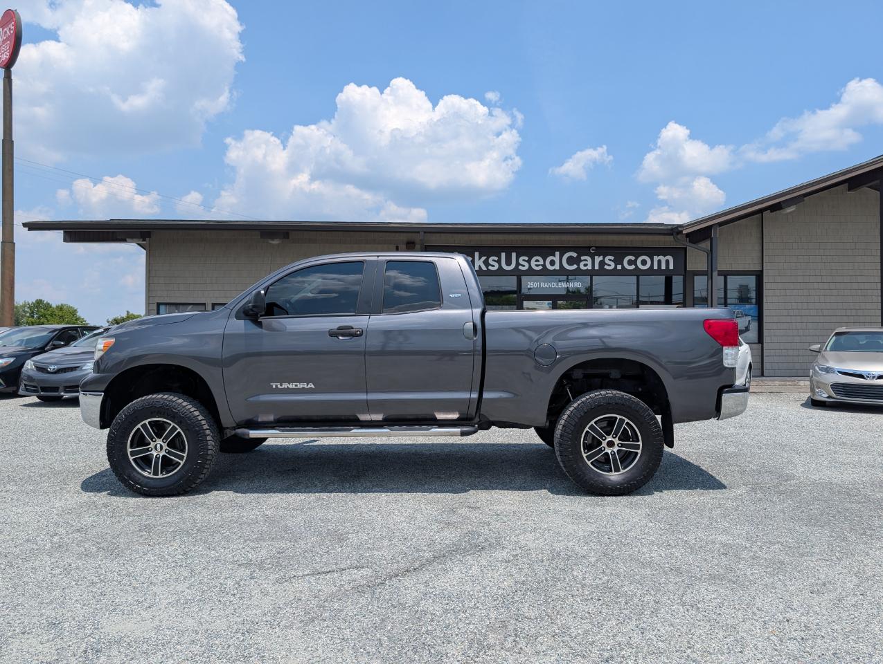 Toyota Tundra  2012