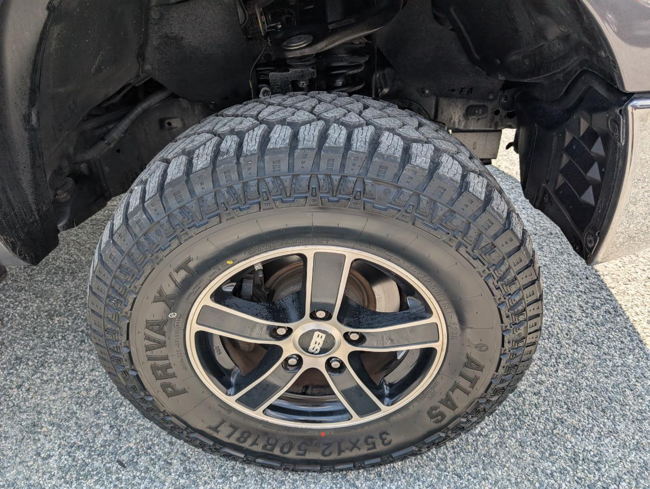 Toyota Tundra  2012