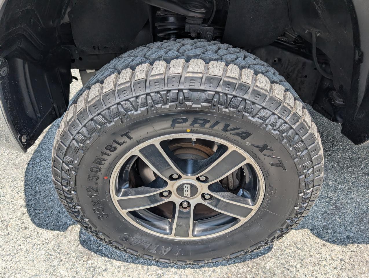 Toyota Tundra  2012