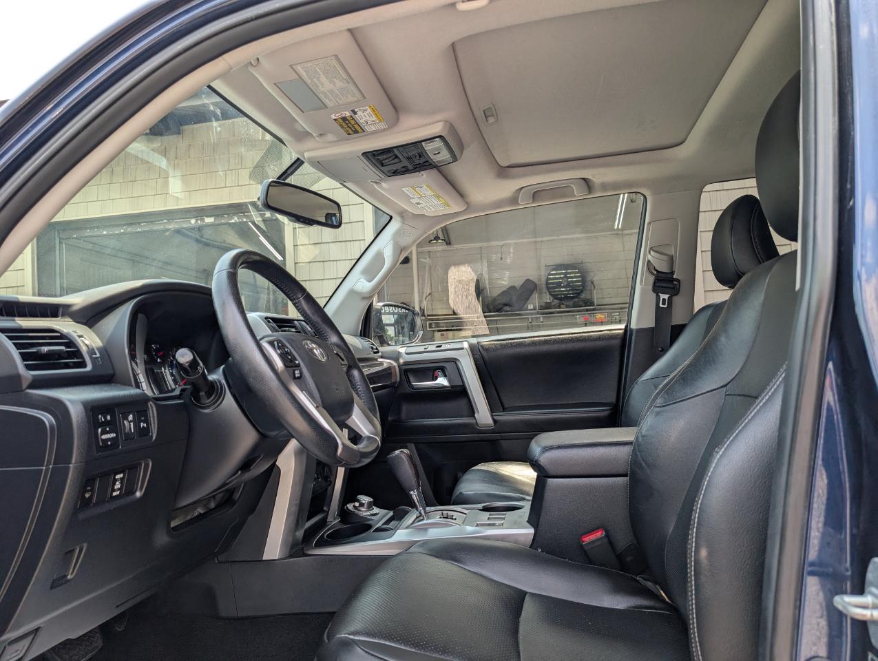 Toyota 4Runner Limited 4WD 2014