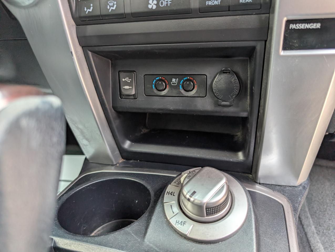 Toyota 4Runner Limited 4WD 2014