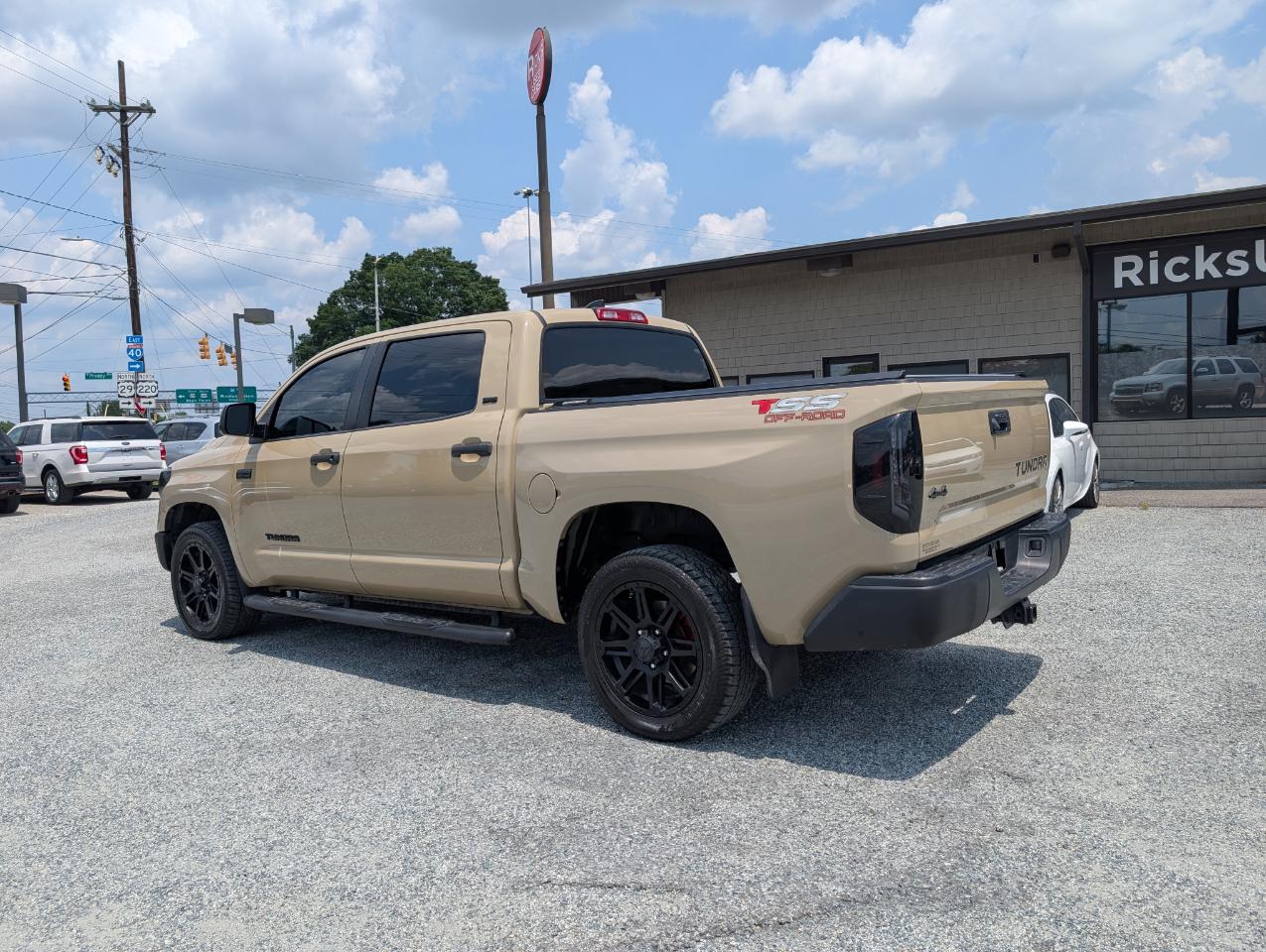 Toyota Tundra 4WD  2020