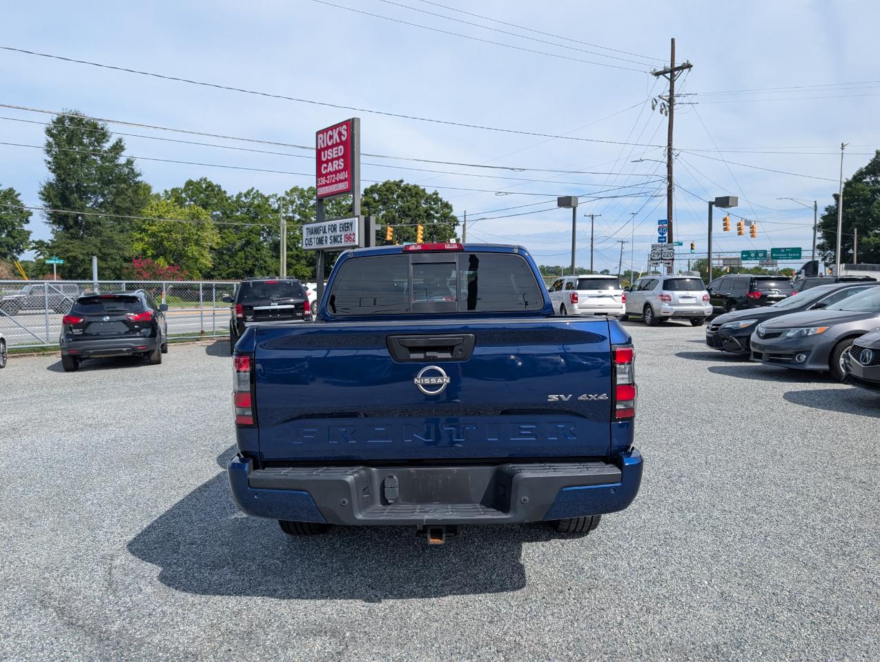 Nissan Frontier SV Crew Cab 4WD 2022