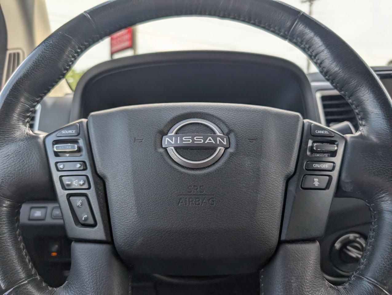 Nissan Frontier SV Crew Cab 4WD 2022