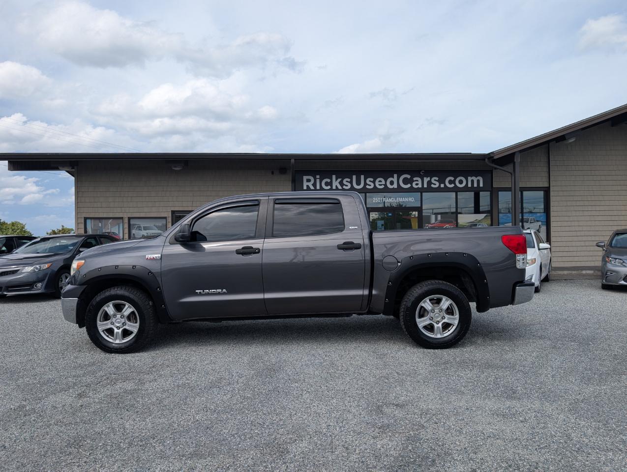 Toyota Tundra  2013