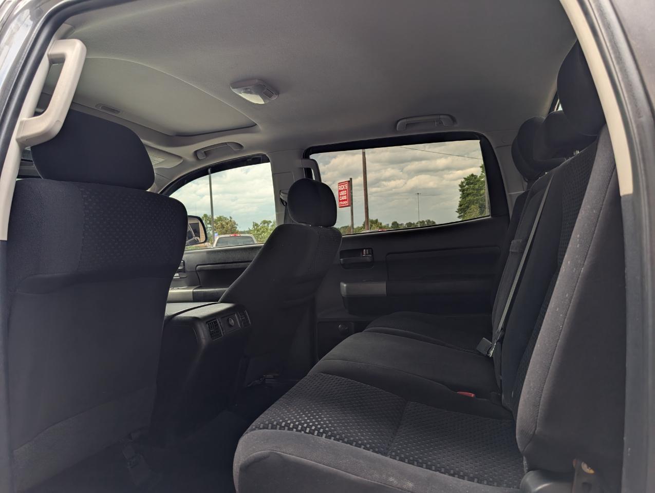 Toyota Tundra  2013