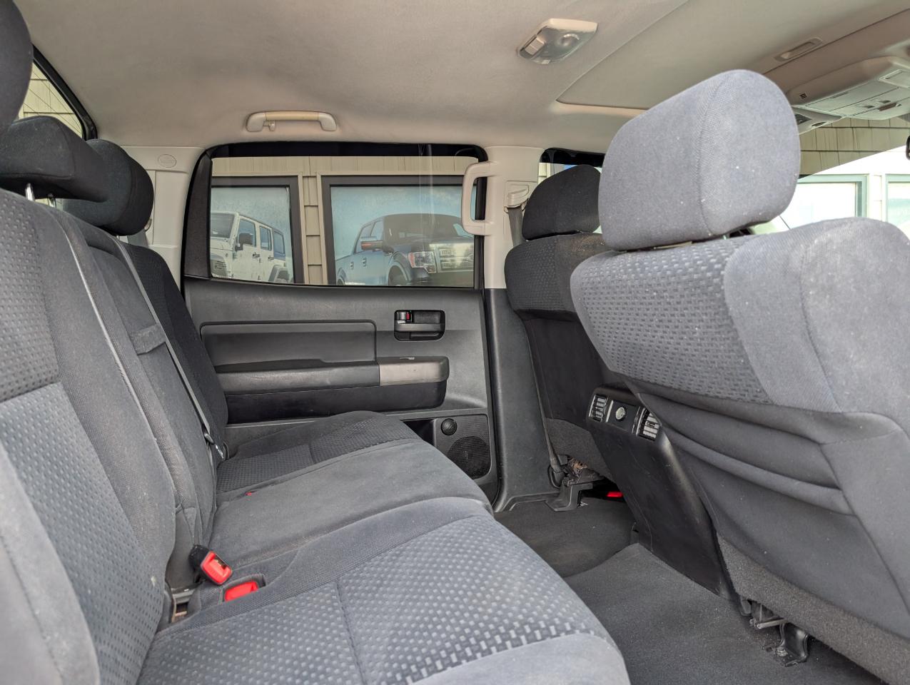Toyota Tundra  2013