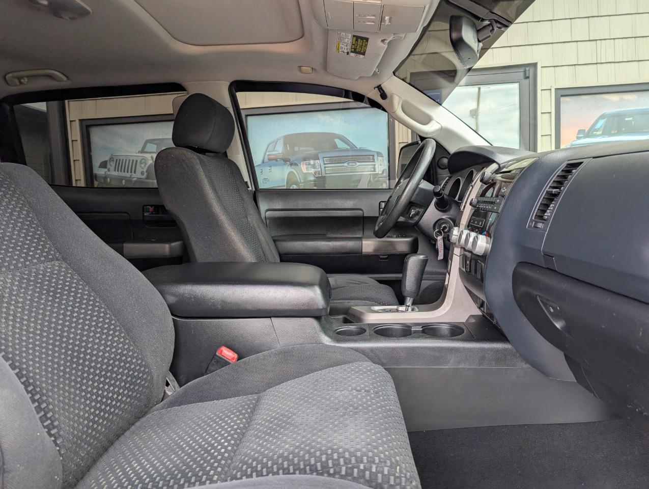 Toyota Tundra  2013
