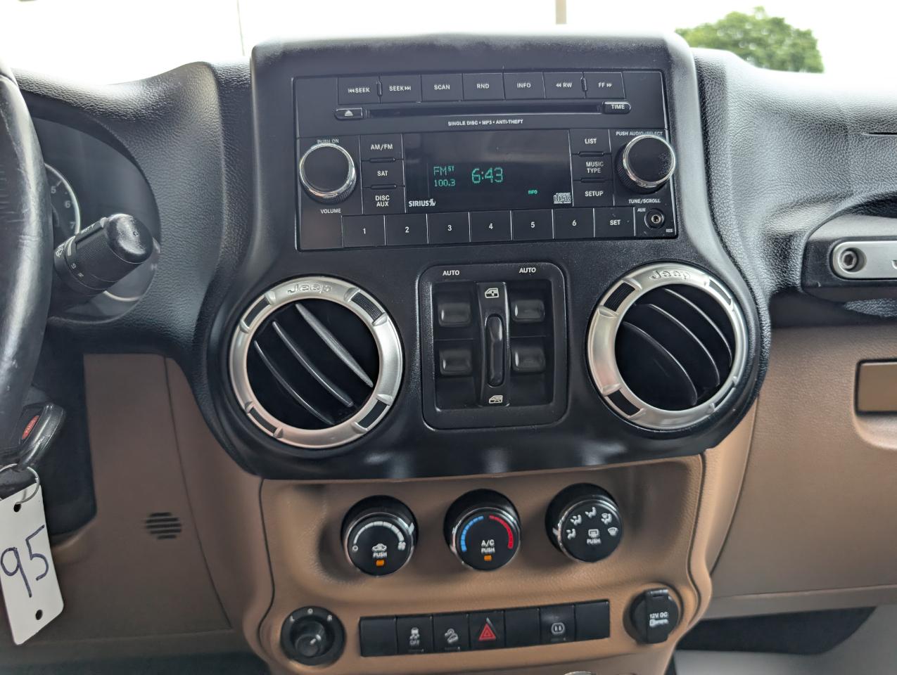 Jeep Wrangler Unlimited  2012