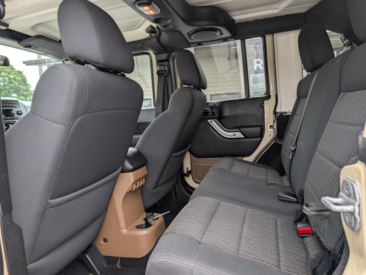 Jeep Wrangler Unlimited  2012