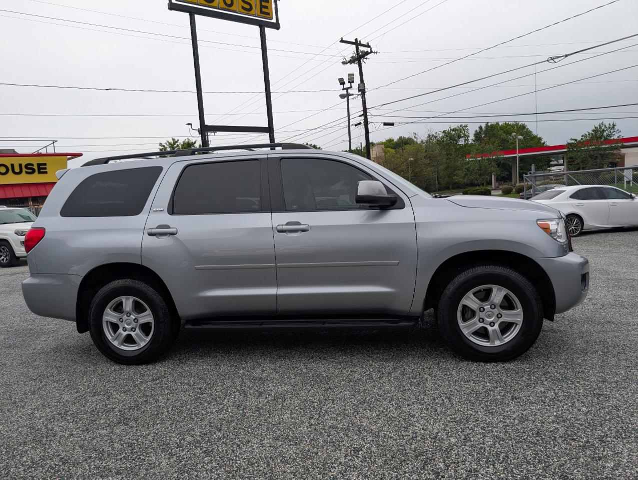 Toyota Sequoia SR5 2011