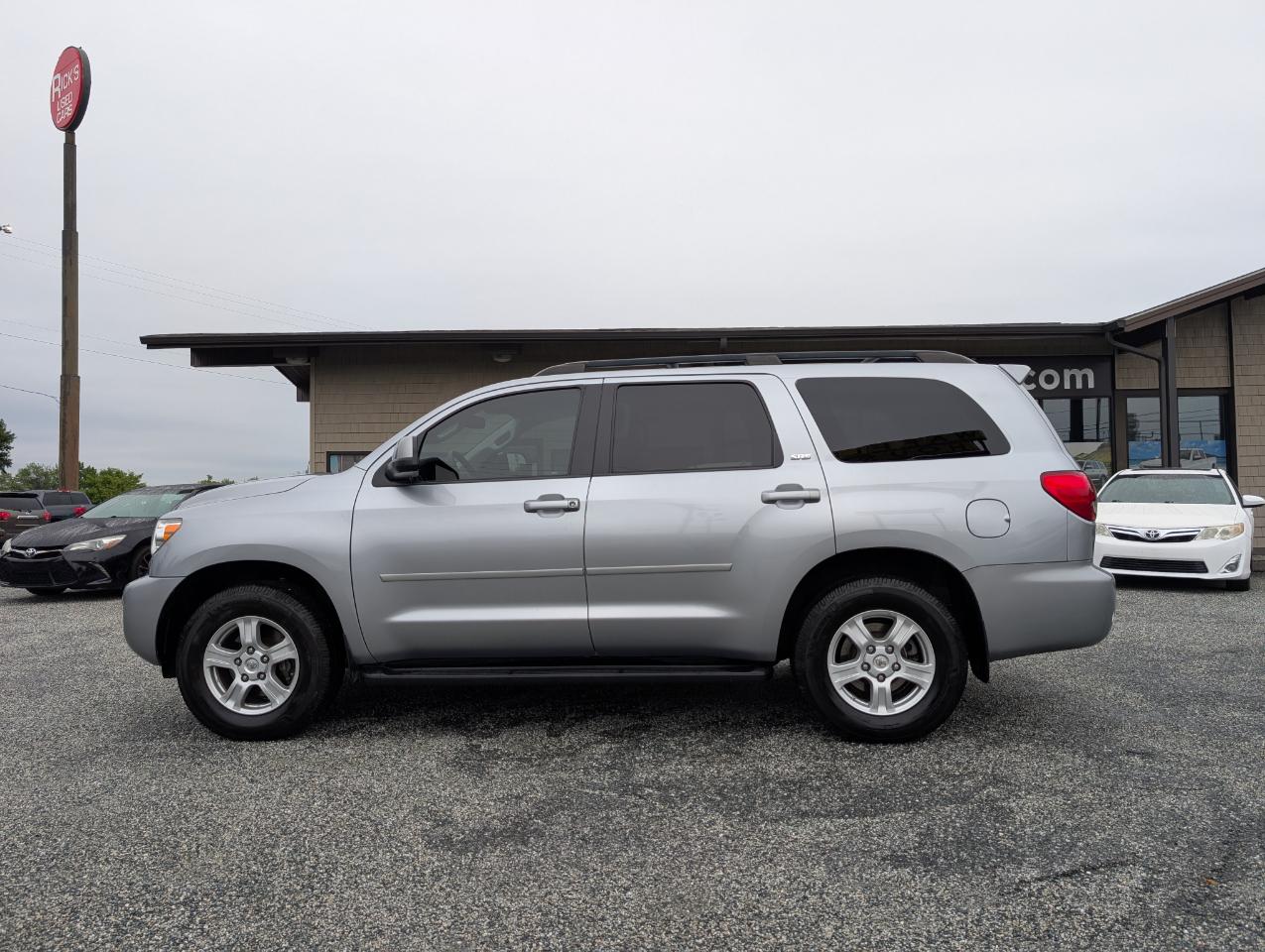Toyota Sequoia SR5 2011