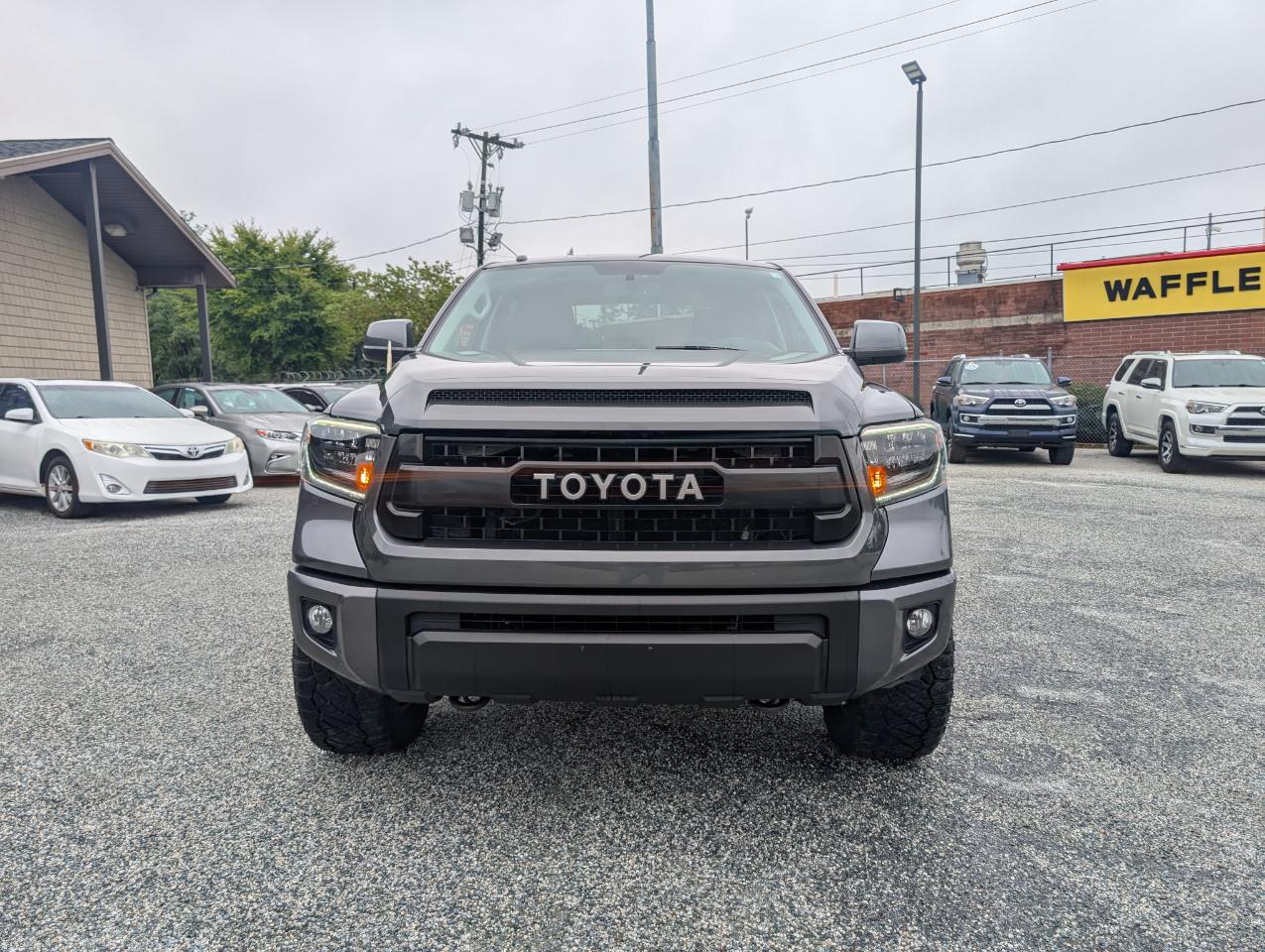 Toyota Tundra  2016