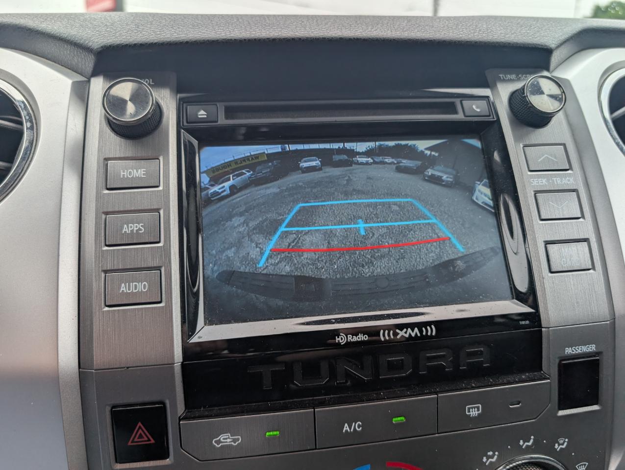 Toyota Tundra  2016