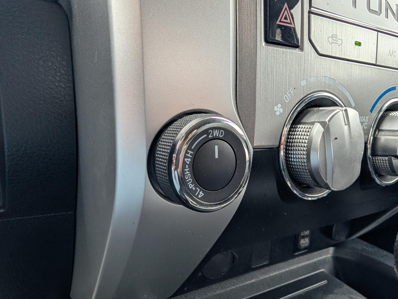 Toyota Tundra  2016