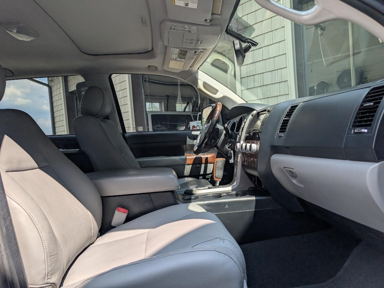 Toyota Tundra Limited CrewMax 4WD 2012